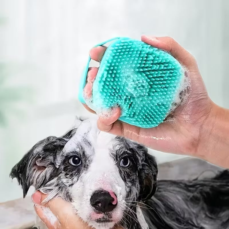 Rubber Pet Bath Brush – Gentle, Deep-Cleaning & Shed-Reducing.